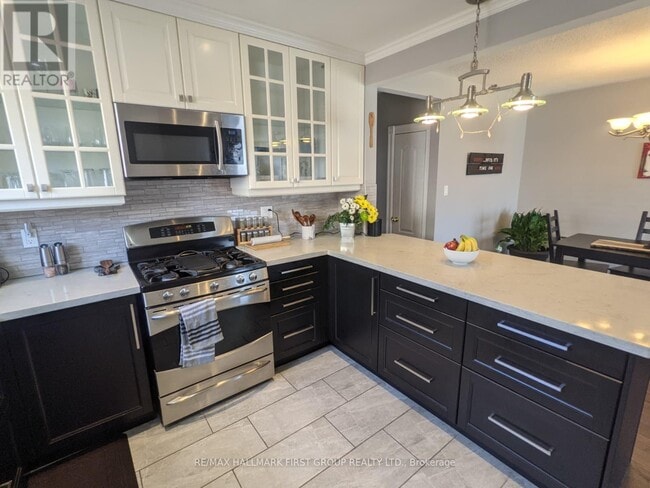 15 Thorncroft Crescent in Ajax, ON - Building Photo - Building Photo