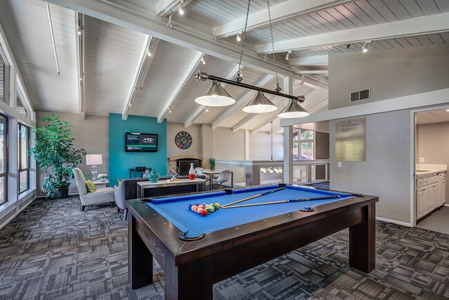 The Huntington in Huntington Beach, CA - Foto de edificio - Building Photo