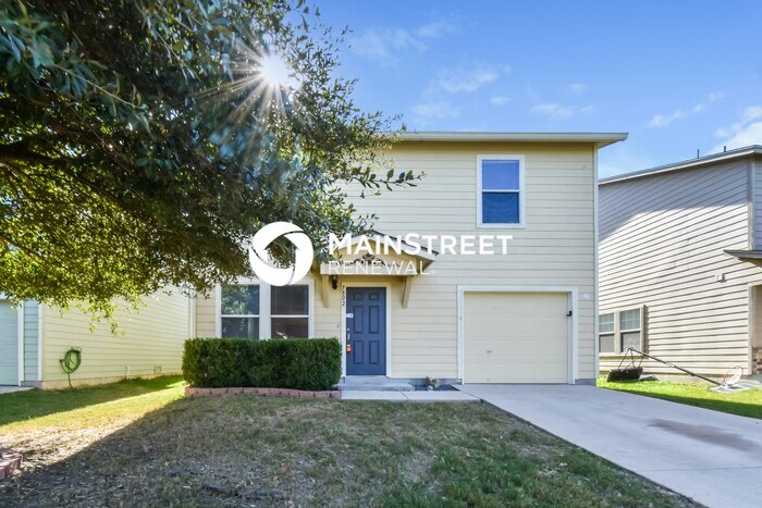 7802 Burro Bend in San Antonio, TX - Building Photo