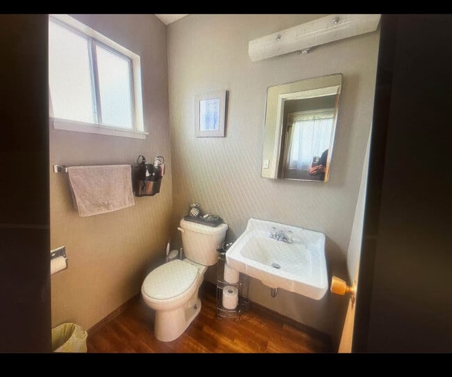 property at 1103 Carriage Square Dr