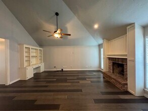4704 Stonegate Dr in Norman, OK - Building Photo - Building Photo