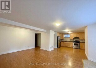 4 Killarney Rd in Toronto, ON - Building Photo - Building Photo
