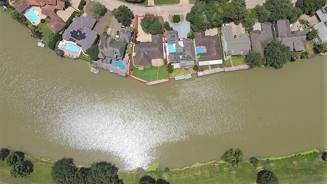 1231 Creekford Cir in Sugar Land, TX - Building Photo - Building Photo