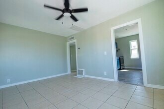 1200 Chadbourne St, Unit 1200 in El Paso, TX - Building Photo - Building Photo