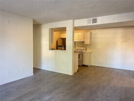 231 Mission Newport Ln in Las Vegas, NV - Building Photo