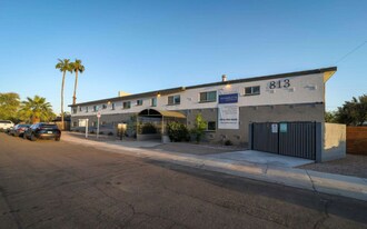 813 E Marlette Ave in Phoenix, AZ - Building Photo