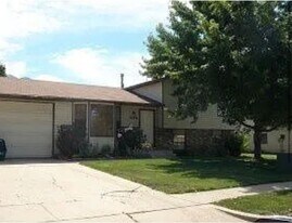 1156 Nayton Dr in Layton, UT - Building Photo