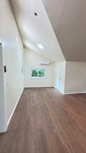 915 Betterly Rd in Springfield, MI - Building Photo - Building Photo