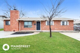 2504 Yorkshire Ave in Moore, OK - Building Photo