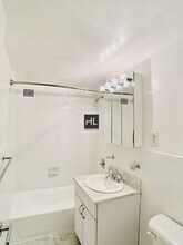 5 AVENUE in New York, NY - Building Photo - Building Photo
