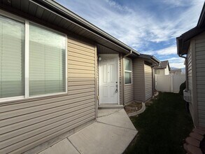 732 Skipton Dr W in North Salt Lake, UT - Building Photo - Building Photo