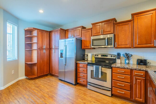 1275 E University Dr in Tempe, AZ - Building Photo - Building Photo