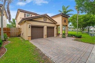363 NE 25th Terrace in Homestead, FL - Building Photo - Building Photo