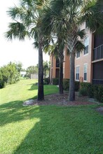 8736 River Homes Lane-Unit -7302 in Bonita Springs, FL - Foto de edificio - Building Photo