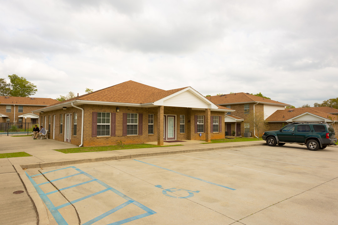 Palisades Apartments in Mobile, AL - Building Photo