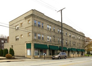 13433 Detroit Ave in Lakewood, OH - Building Photo - Building Photo