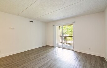 Villas at City Center in Temple Terrace, FL - Foto de edificio - Building Photo