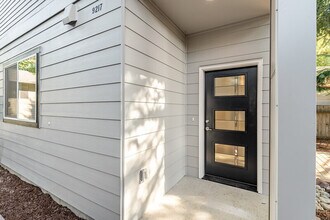 9217 Evanston Ave N in Seattle, WA - Building Photo - Building Photo