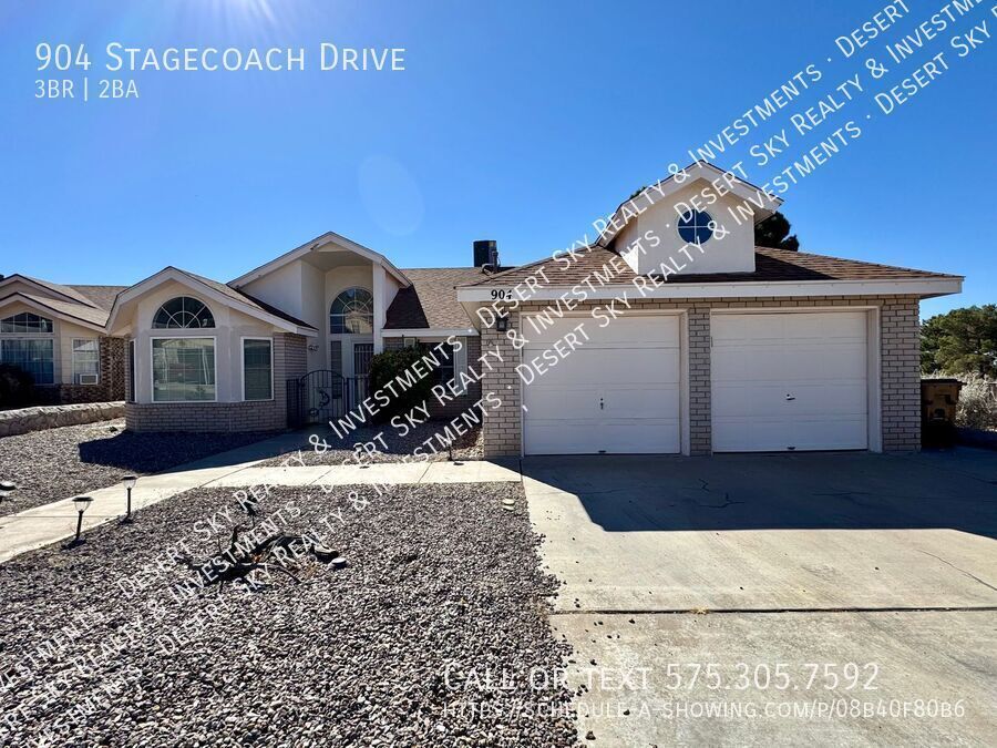 904 Stagecoach Dr in Las Cruces, NM - Building Photo