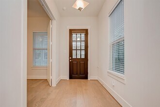 10 Thorpe Ln in Spring, TX - Building Photo - Building Photo
