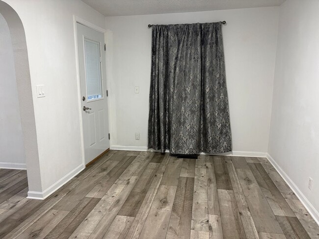 809 N Cavin St in Ligonier, IN - Building Photo - Building Photo