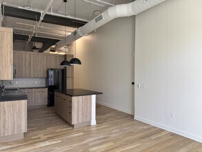 110 W 9th St in Kansas City, MO - Building Photo - Building Photo