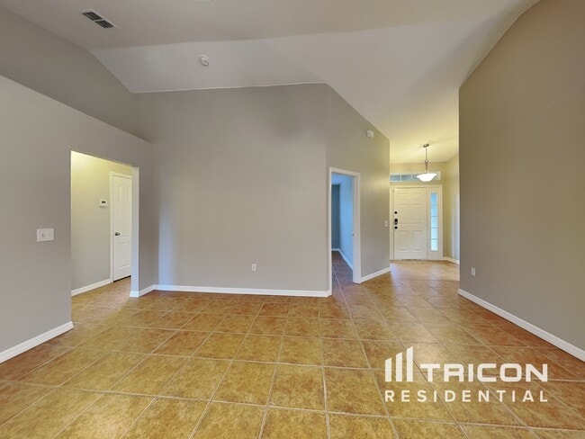 6001 White Tail Loop in Lakeland, FL - Building Photo - Building Photo