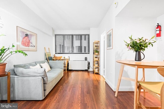 property at 1701 16th St NW