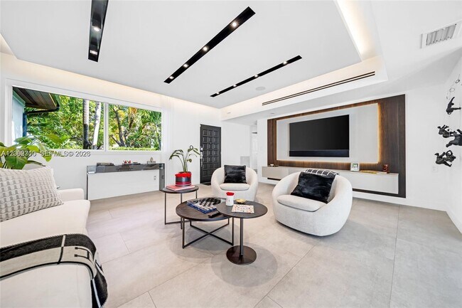 3531 SW 1st Ave in Miami, FL - Building Photo - Building Photo
