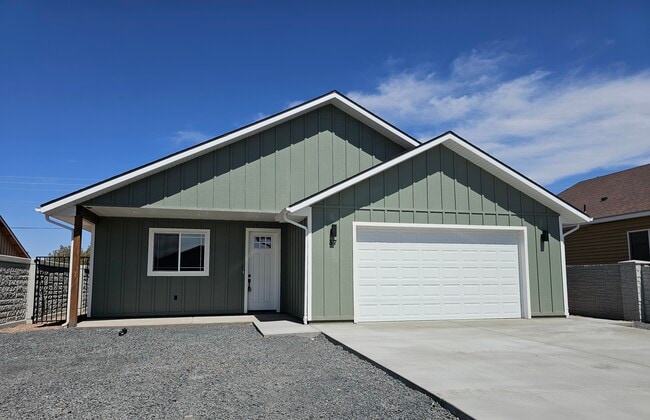 property at 57 Hillcrest Dr