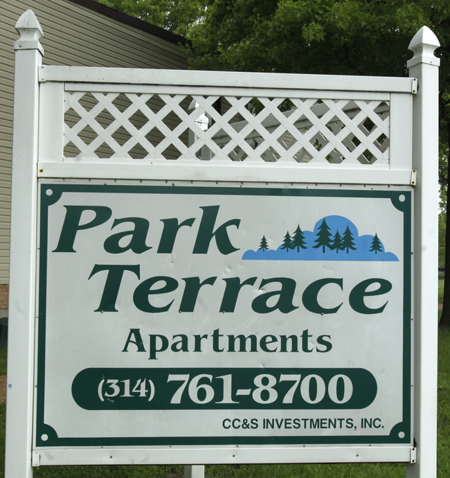 Park Terrace Apartments in St. Louis, MO - Foto de edificio - Building Photo