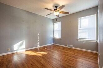 62-63 Country Club Rd in Ralston, NE - Building Photo - Building Photo