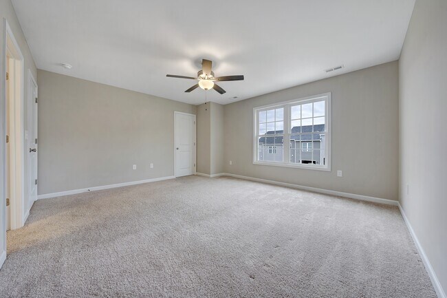 Kensington Townhomes in Christiansburg, VA - Building Photo - Building Photo