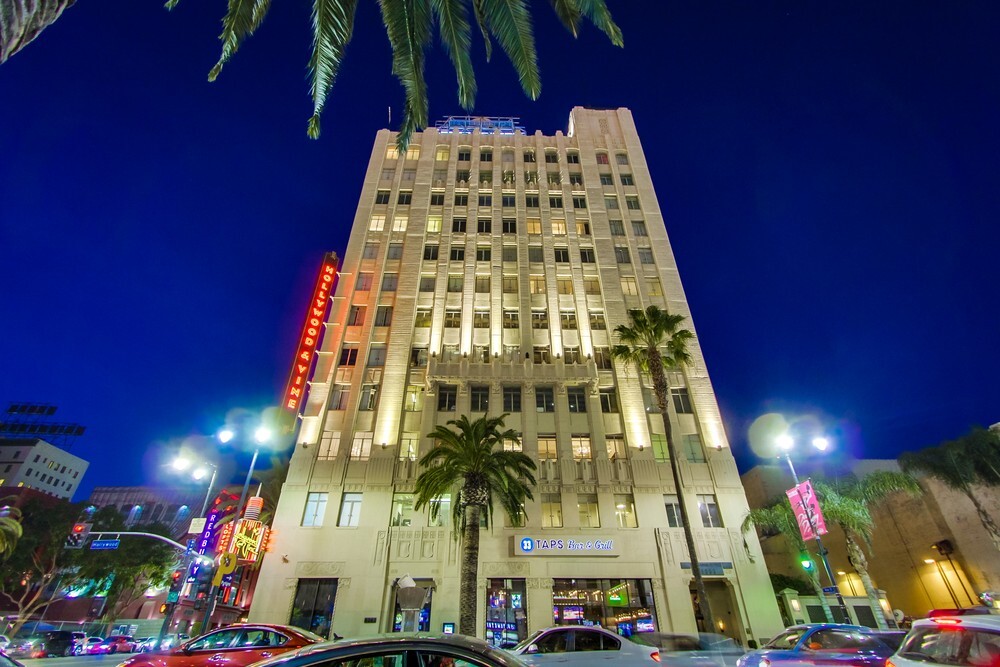 6253 Hollywood Blvd in Los Angeles, CA - Building Photo