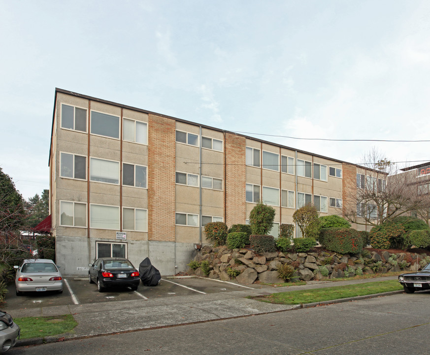 Bridge Vista Apartments in Seattle, WA - Building Photo