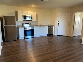 2203 Henry St-Unit -A in Greenville, TX - Building Photo - Building Photo