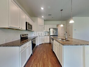 33927 Ackee Ln in Zephyrhills, FL - Building Photo - Building Photo