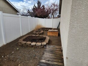 1453 Grey Bluffs Dr in Fernley, NV - Building Photo - Building Photo