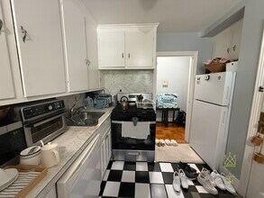 312 Washington St in Wellesley, MA - Building Photo - Building Photo