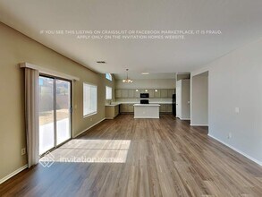 12813 W Mauna Loa Ln in El Mirage, AZ - Building Photo - Building Photo