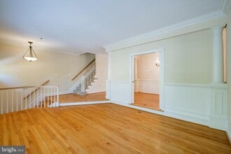 9708 Whitley Park Pl in Bethesda, MD - Building Photo - Building Photo