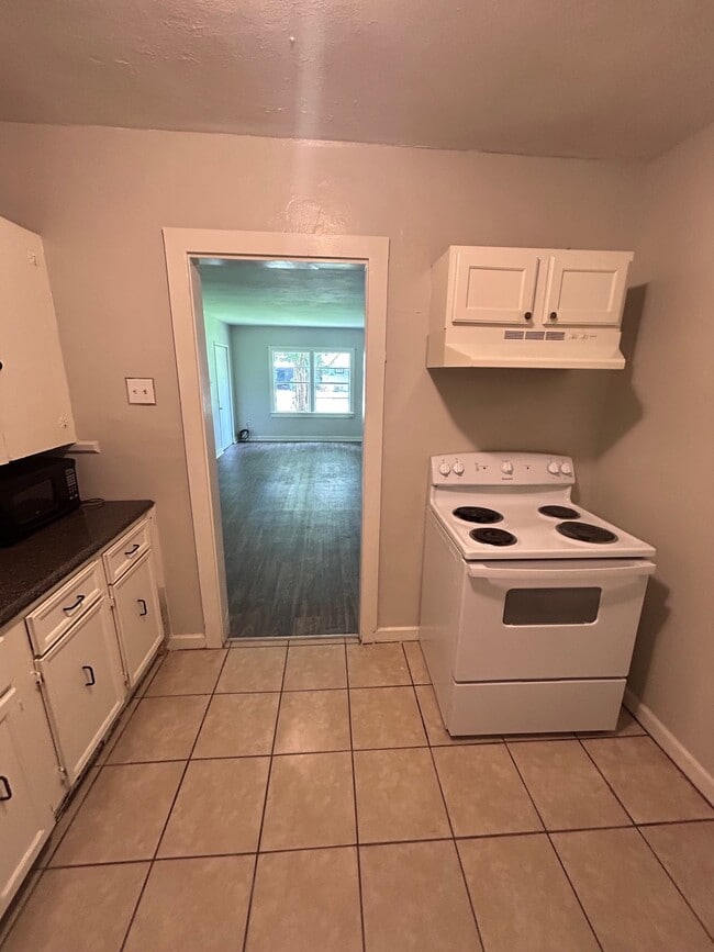 property at 2011 Steiner St