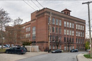 2043 Random Rd in Cleveland, OH - Building Photo