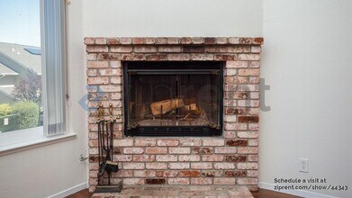 4 Carriage Ln in Scotts Valley, CA - Building Photo - Building Photo