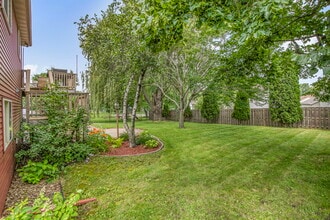 1419 Hillside Ct in Sauk Rapids, MN - Building Photo - Building Photo