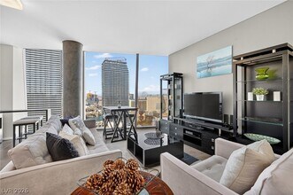 3726 S Las Vegas Blvd in Las Vegas, NV - Building Photo - Building Photo