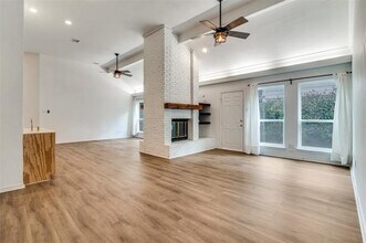 4228 Winding Way Ct in Dallas, TX - Building Photo - Building Photo