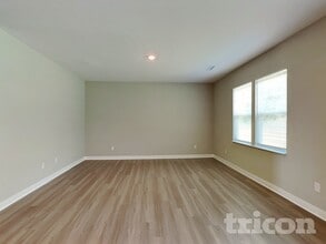 4628 W Mineral Ln in New Palestine, IN - Building Photo - Building Photo