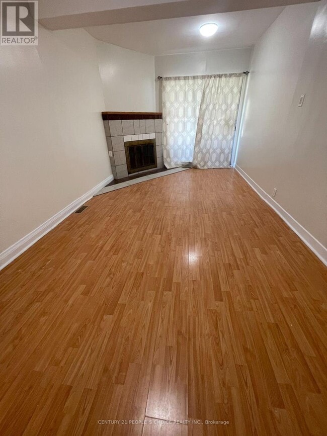 property at 4 Colony Rd