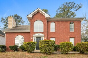 7219 Monterey Ave in Lithonia, GA - Building Photo